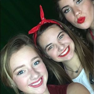 Meet your Posher, Lauryn